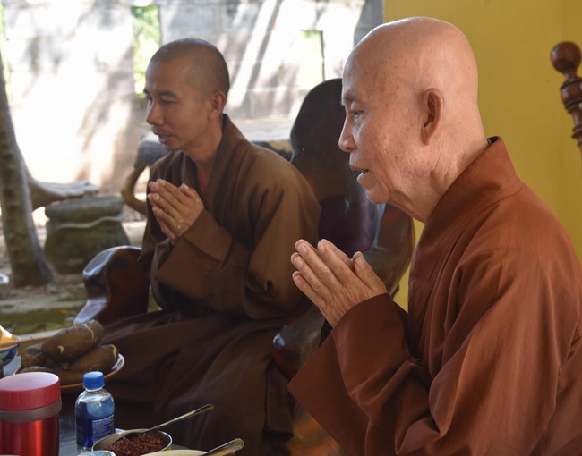Offering to the Three Jewels at Hong Phap Pagoda - Binh Thuan by Charity Board