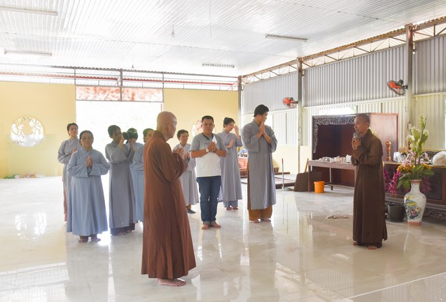 Offering to the Three Jewels at Hong Phap Pagoda - Binh Thuan by Charity Board