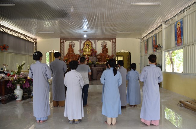 Offering to the Three Jewels at Hong Phap Pagoda - Binh Thuan by Charity Board