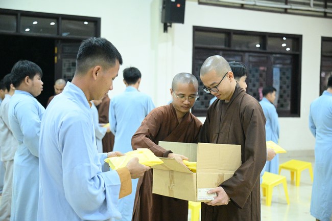 Cuộc thi tìm hiểu giáo lý dành cho Phật tử công quả nội tự