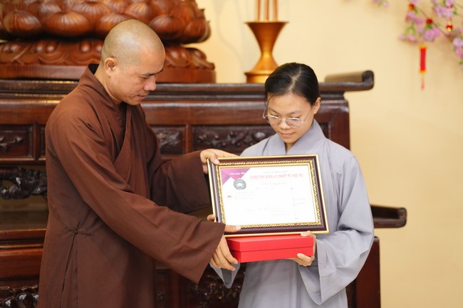 Cuộc thi tìm hiểu giáo lý dành cho Phật tử công quả nội tự