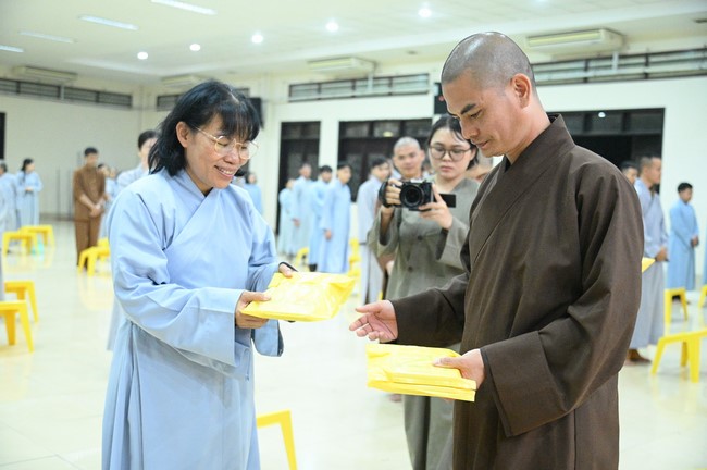 Cuộc thi tìm hiểu giáo lý dành cho Phật tử công quả nội tự