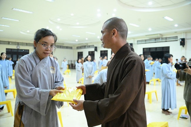 Cuộc thi tìm hiểu giáo lý dành cho Phật tử công quả nội tự