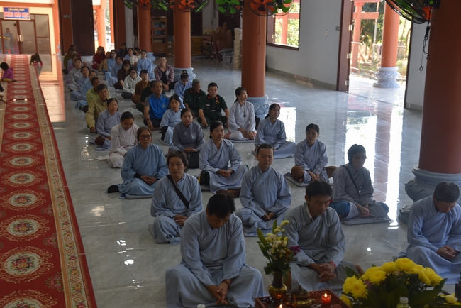 Ban Từ Thiện: Lễ an vị tôn tượng Bồ Tát Quán Thế Âm và tặng quà cho các hộ dân có hoàn cảnh khó khăn tại chùa Đăng Pháp, Bình Phước