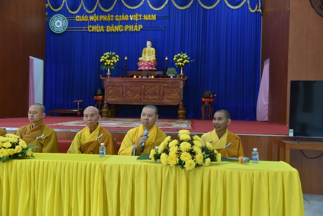 Ban Từ Thiện: Lễ an vị tôn tượng Bồ Tát Quán Thế Âm và tặng quà cho các hộ dân có hoàn cảnh khó khăn tại chùa Đăng Pháp, Bình Phước