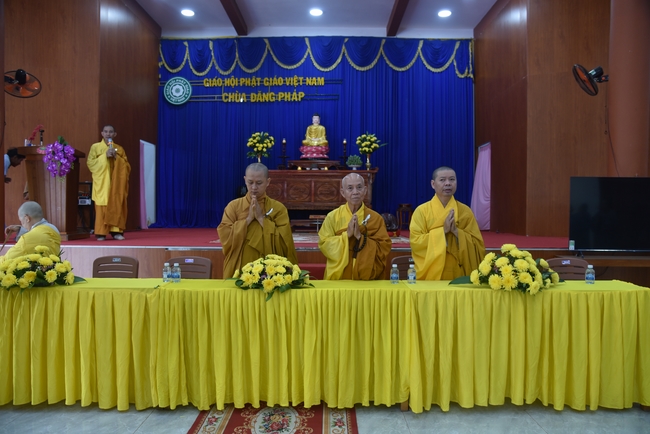 Ban Từ Thiện: Lễ an vị tôn tượng Bồ Tát Quán Thế Âm và tặng quà cho các hộ dân có hoàn cảnh khó khăn tại chùa Đăng Pháp, Bình Phước