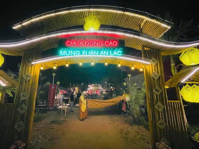 Chùa Đống Cao – Thanh Hoá: Lễ dựng nêu mừng xuân Ất Tỵ - 2025 và Lễ tri ân đệ tử lần thứ 7