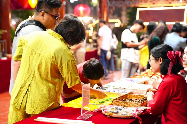 Khai mạc chương trình Tặng Chữ Đầu Xuân Ất Tỵ 2025