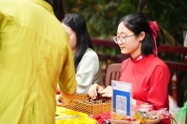 Khai mạc chương trình Tặng Chữ Đầu Xuân Ất Tỵ 2025