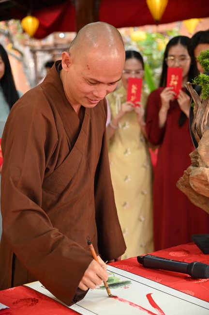 Khai mạc chương trình Tặng Chữ Đầu Xuân Ất Tỵ 2025