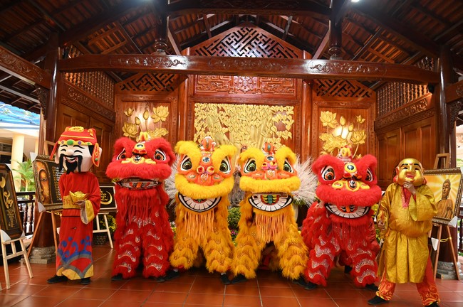 Khai mạc chương trình Tặng Chữ Đầu Xuân Ất Tỵ 2025