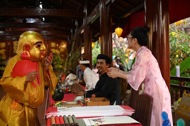 Khai mạc chương trình Tặng Chữ Đầu Xuân Ất Tỵ 2025