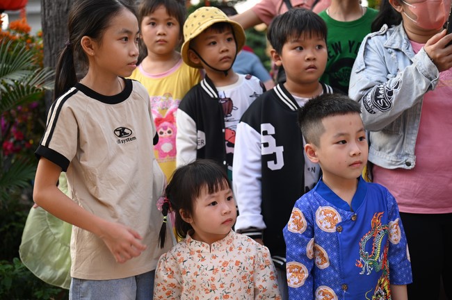 Khai mạc chương trình Tặng Chữ Đầu Xuân Ất Tỵ 2025