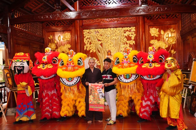 Khai mạc chương trình Tặng Chữ Đầu Xuân Ất Tỵ 2025