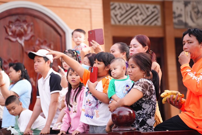 Khai mạc chương trình Tặng Chữ Đầu Xuân Ất Tỵ 2025