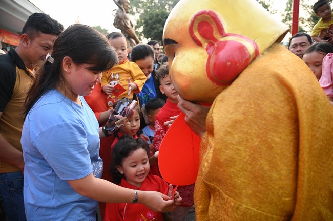 Khai mạc chương trình Tặng Chữ Đầu Xuân Ất Tỵ 2025