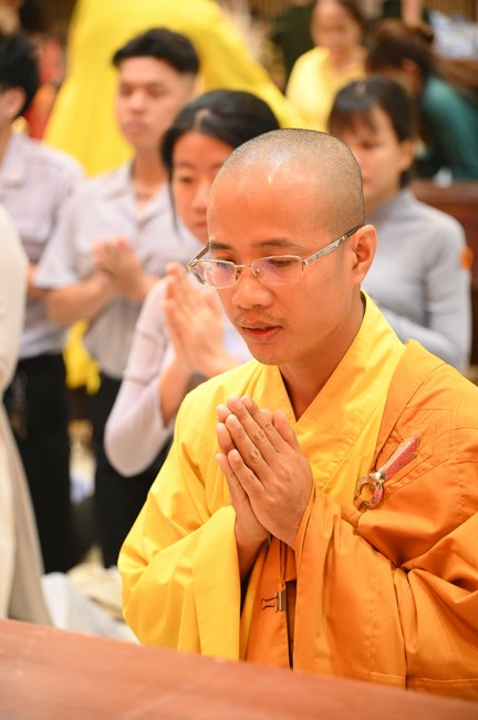 Tặng lộc đầu xuân – Ngày mùng 1 Tết Ất Tỵ 2025