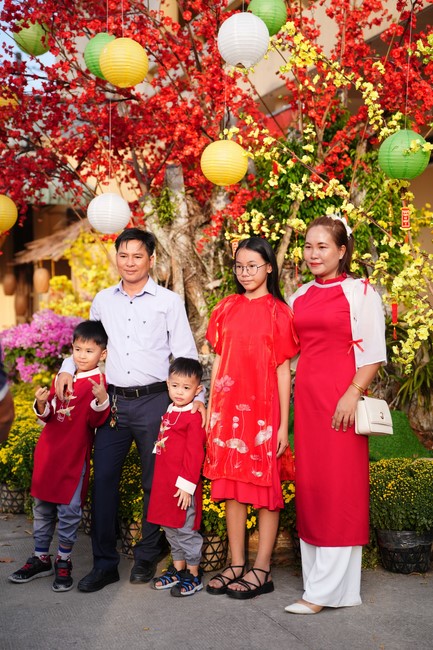 Tặng lộc đầu xuân – Ngày mùng 1 Tết Ất Tỵ 2025