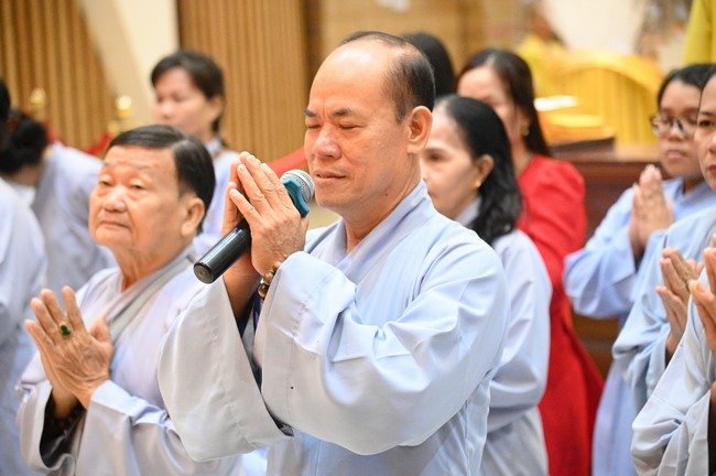 Tặng lộc đầu xuân – Ngày mùng 1 Tết Ất Tỵ 2025