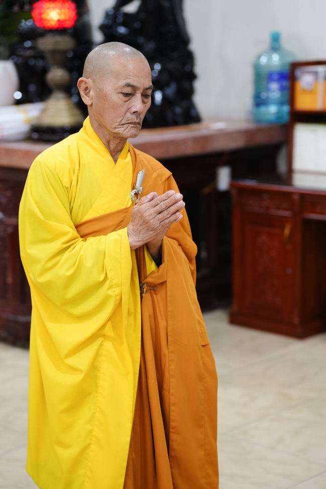 Đêm giao thừa chào đón năm Ất Tỵ 2025