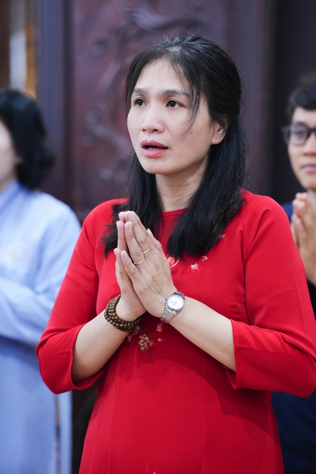 Đêm giao thừa chào đón năm Ất Tỵ 2025