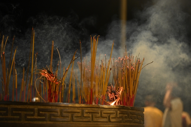 Đêm giao thừa chào đón năm Ất Tỵ 2025