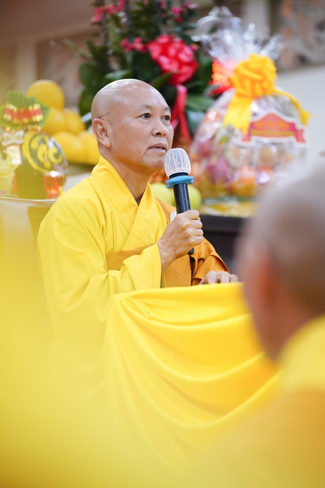 Đêm giao thừa chào đón năm Ất Tỵ 2025