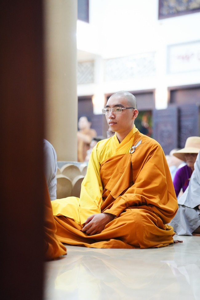 Đêm giao thừa chào đón năm Ất Tỵ 2025