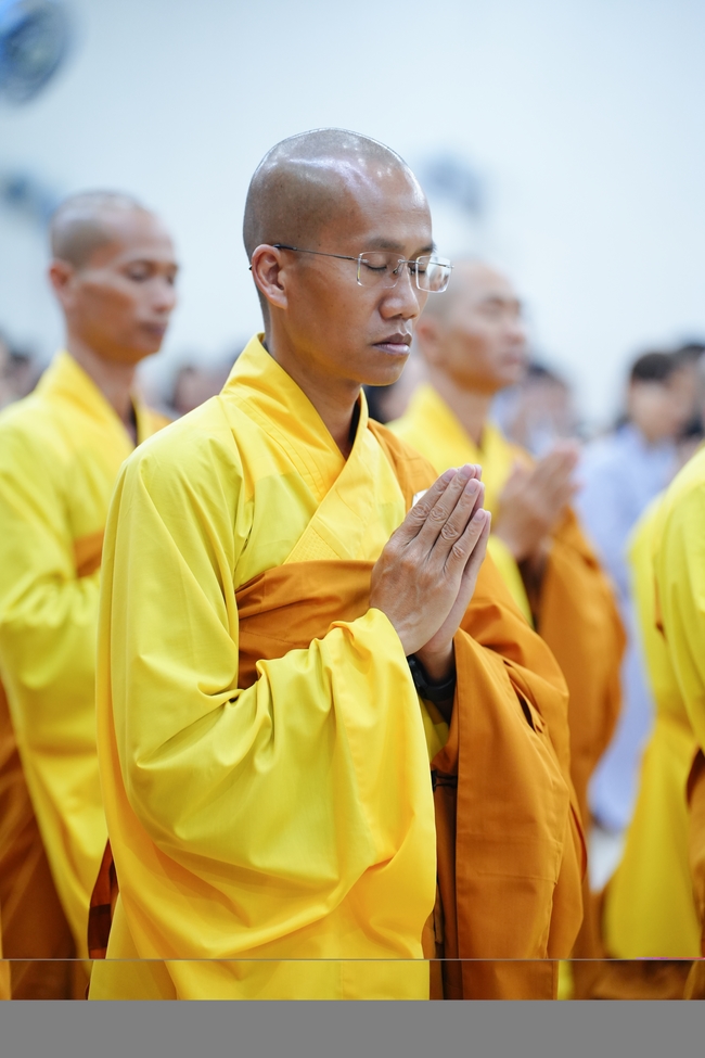 Đêm giao thừa chào đón năm Ất Tỵ 2025