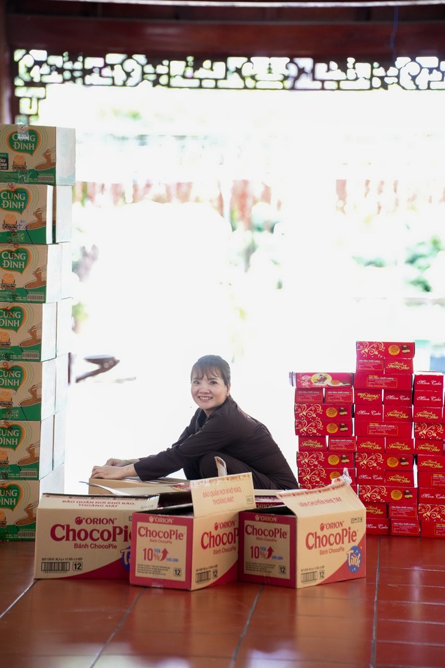 Từ thiện: Tặng quà Trung Thu tại Bệnh Viện Nhi Đồng Thành Phố HCM