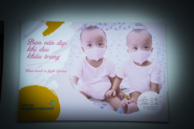 Từ thiện: Tặng quà Trung Thu tại Bệnh Viện Nhi Đồng Thành Phố HCM