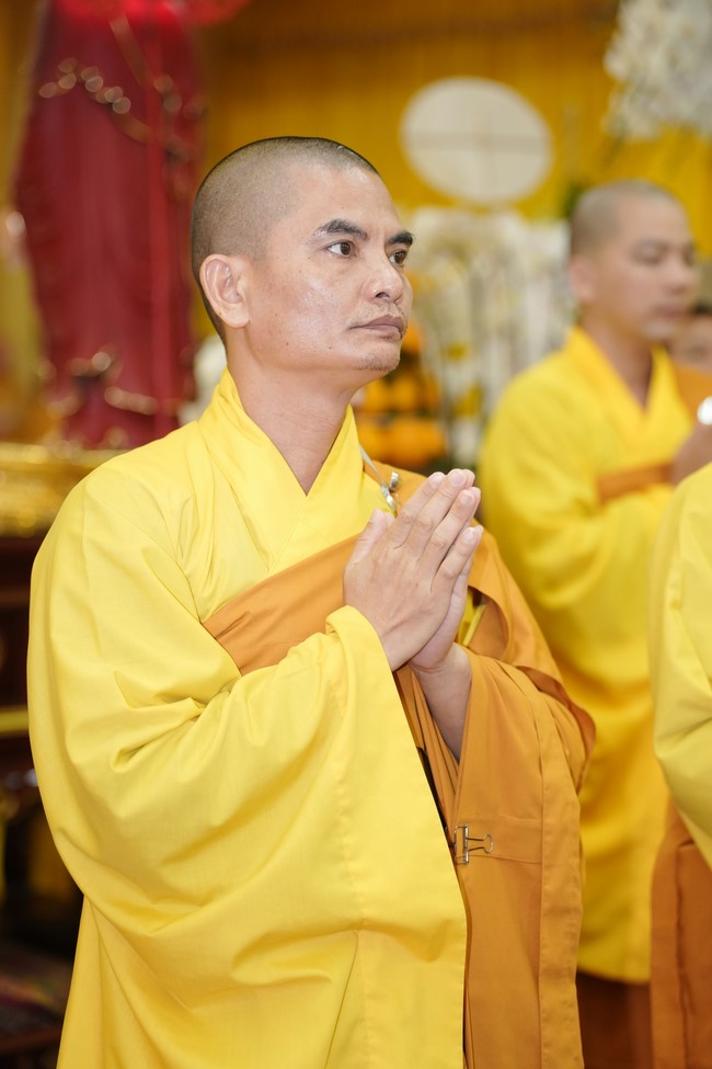 Visiting funeral and paying homage to Late Most Ven Thich Tri Tinh - Vice Dharma Lord