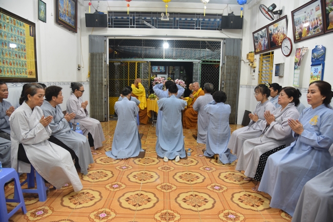 Death Anniversary of late Buddhist Dieu Nguyet at Minh Chat ashram
