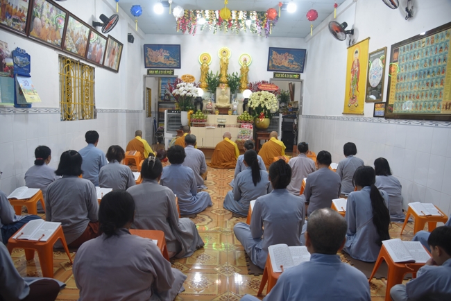 Death Anniversary of late Buddhist Dieu Nguyet at Minh Chat ashram