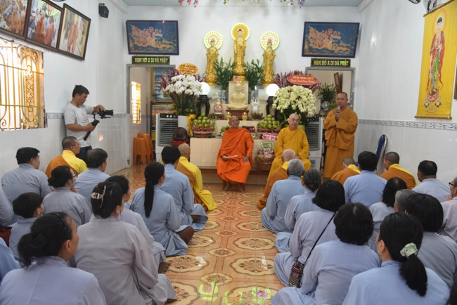 Death Anniversary of late Buddhist Dieu Nguyet at Minh Chat ashram