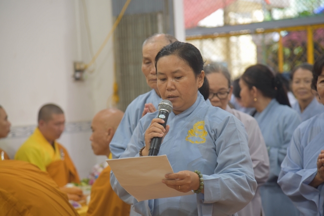 Death Anniversary of late Buddhist Dieu Nguyet at Minh Chat ashram