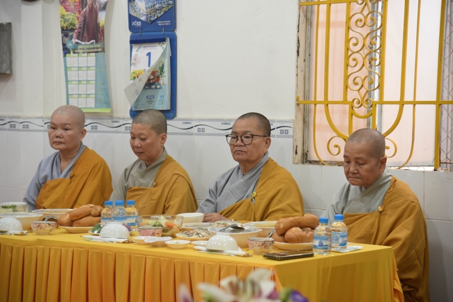 Death Anniversary of late Buddhist Dieu Nguyet at Minh Chat ashram