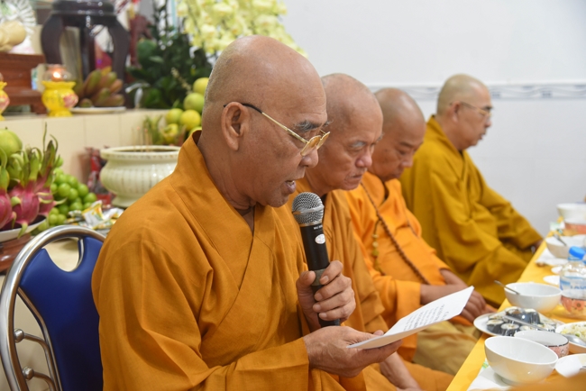 Death Anniversary of late Buddhist Dieu Nguyet at Minh Chat ashram