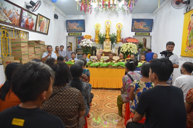 Death Anniversary of late Buddhist Dieu Nguyet at Minh Chat ashram