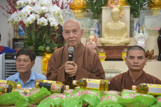 Death Anniversary of late Buddhist Dieu Nguyet at Minh Chat ashram