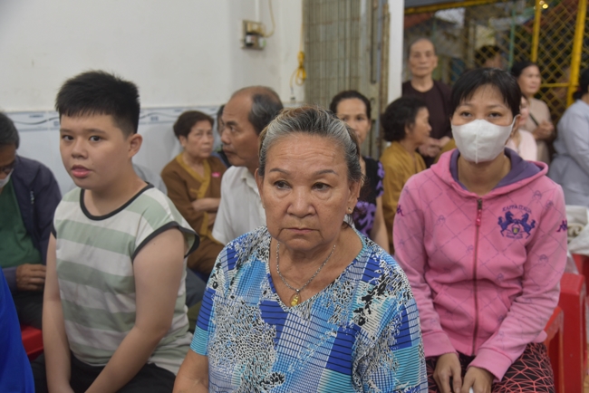 Death Anniversary of late Buddhist Dieu Nguyet at Minh Chat ashram