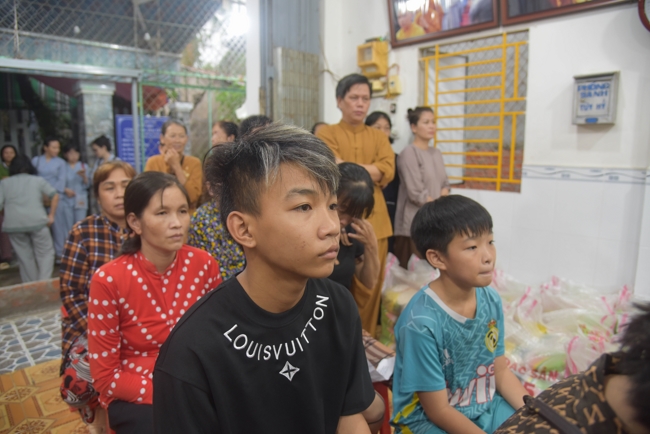 Death Anniversary of late Buddhist Dieu Nguyet at Minh Chat ashram