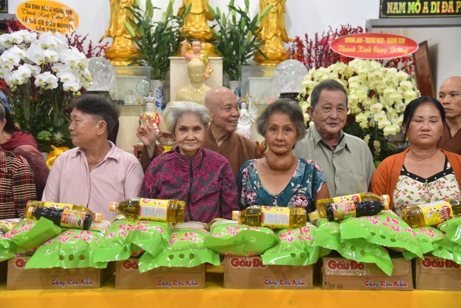 Death Anniversary of late Buddhist Dieu Nguyet at Minh Chat ashram