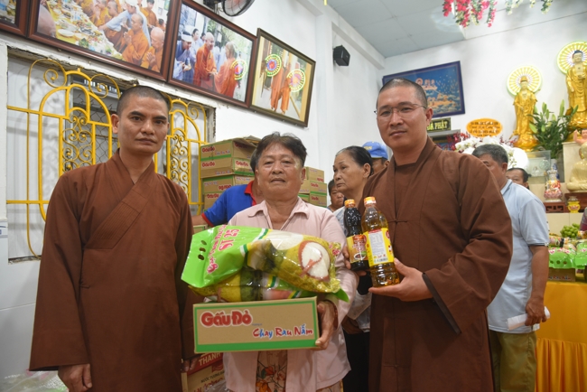 Death Anniversary of late Buddhist Dieu Nguyet at Minh Chat ashram