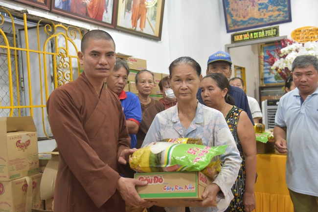Death Anniversary of late Buddhist Dieu Nguyet at Minh Chat ashram