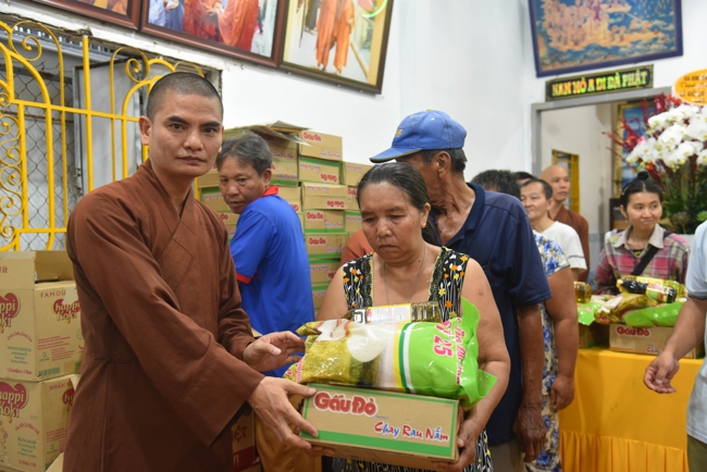 Death Anniversary of late Buddhist Dieu Nguyet at Minh Chat ashram