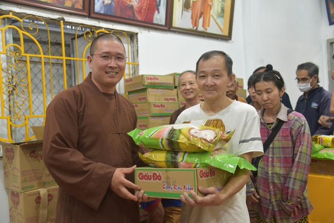 Death Anniversary of late Buddhist Dieu Nguyet at Minh Chat ashram