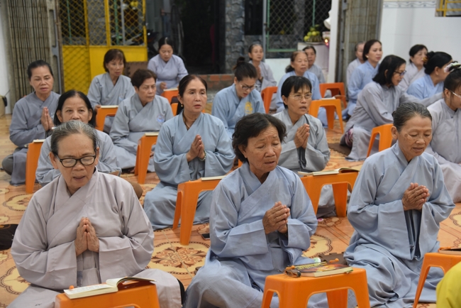 Death Anniversary of late Buddhist Dieu Nguyet at Minh Chat ashram