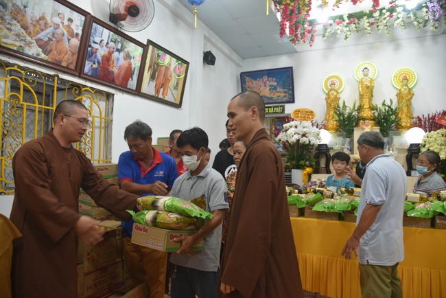 Death Anniversary of late Buddhist Dieu Nguyet at Minh Chat ashram