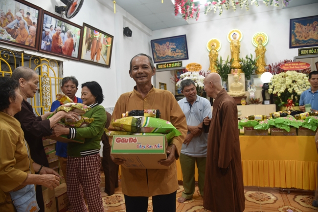 Death Anniversary of late Buddhist Dieu Nguyet at Minh Chat ashram